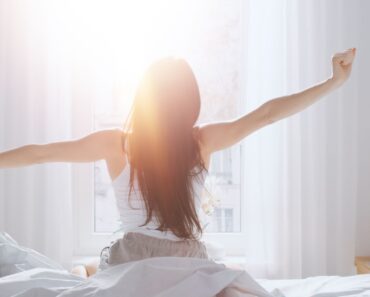 Here are 4 tips from a doctor to improve your sleep!