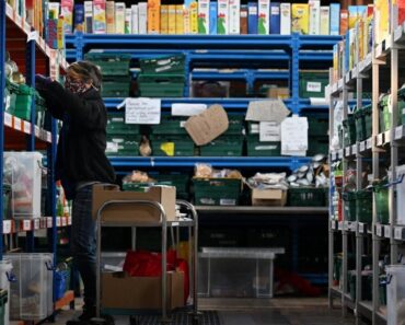 Food banks struggle as economy remains in crisis