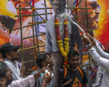 Fans in turmoil for the return to the cinema of superstar Rajinikanth