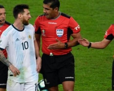 Messi Attacks Referees