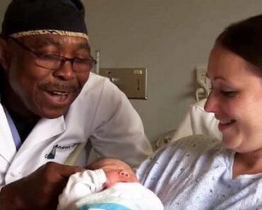 Doctor Who Helped Deliver More Than 8 Babies Honored