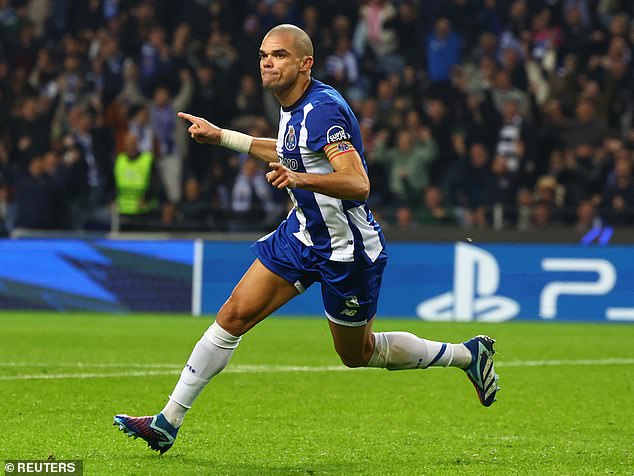 At 40, Pepe becomes becomes oldest scorer in Champions League as Porto  beats Antwerp 2-0 - The San Diego Union-Tribune